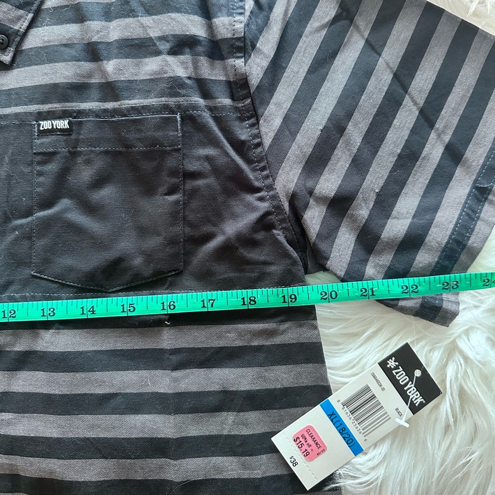 Boys SS Button-Up Top - Picture 5 of 6